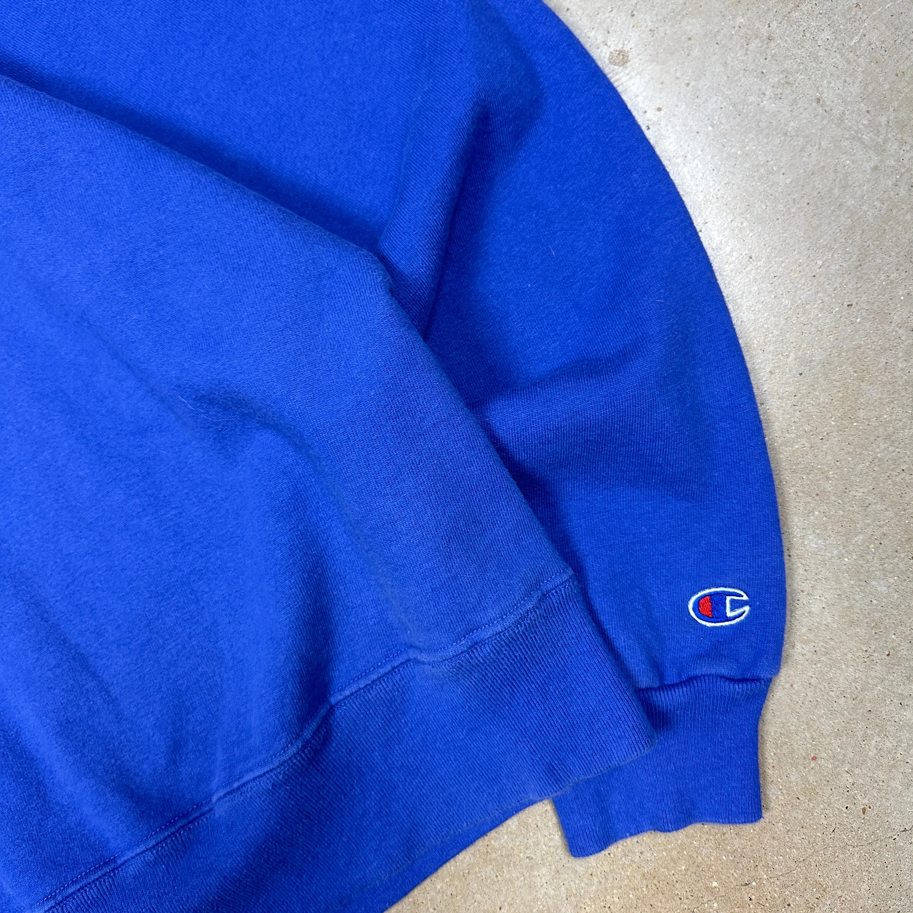 90s Blue Champion Spellout Essential Crewneck Sweatshirt M T04