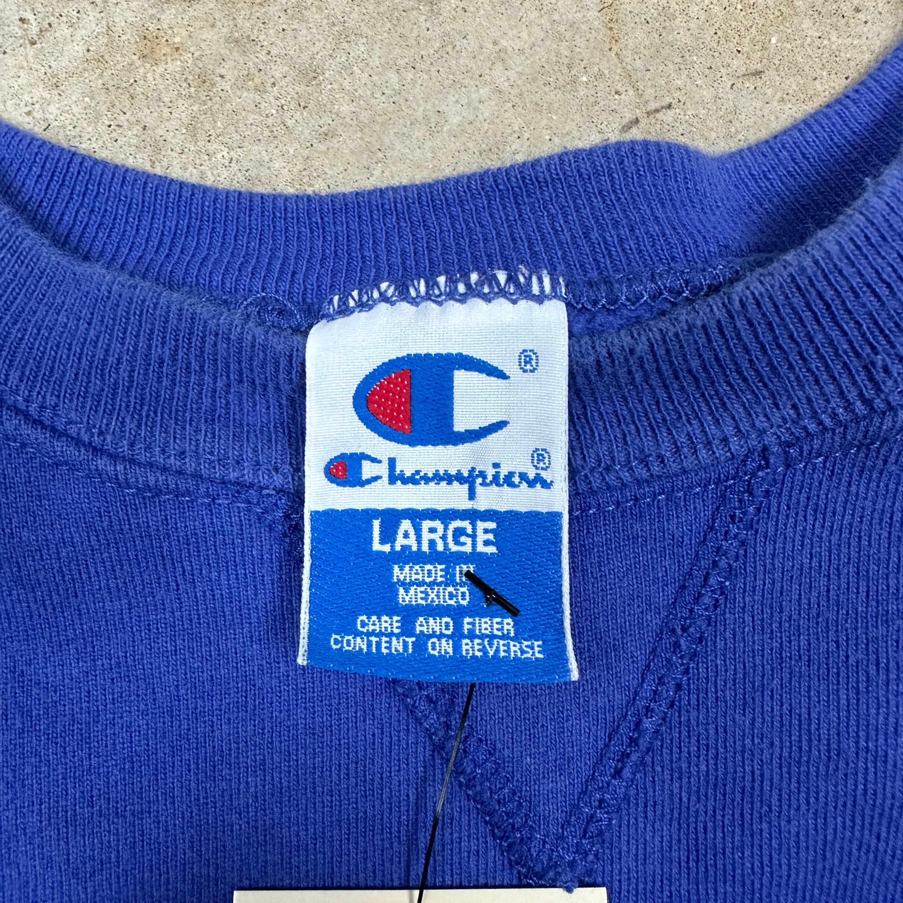 90s Blue Champion Spellout Essential Crewneck Sweatshirt M T04