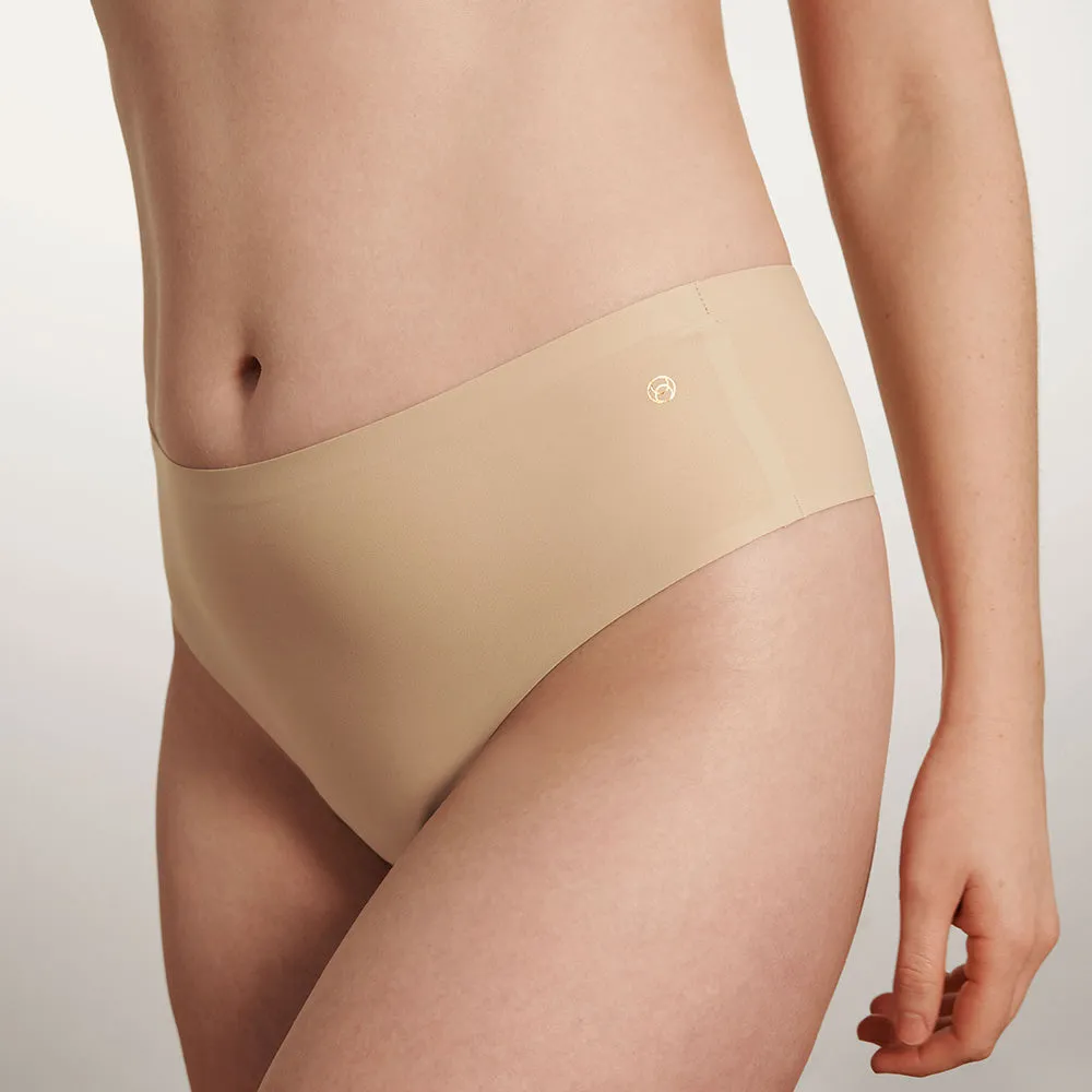 Evelyn & Bobbie High-Waisted Thong