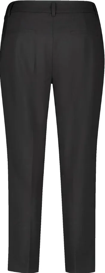 GERRY WEBER<BR>
Women's Jeans/ Trousers<BR>
Navy<BR>