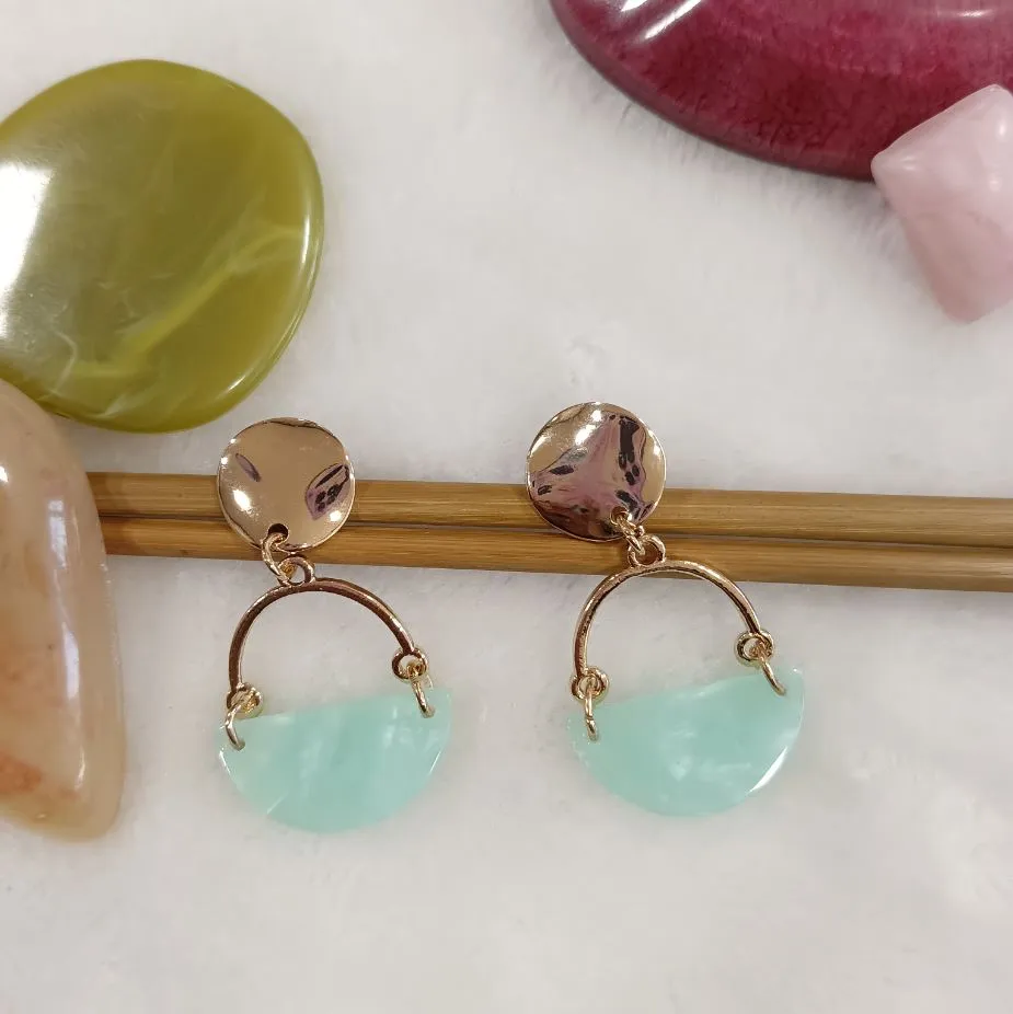 Gold Plated Geometric Shaped Acrylic Indo Western Earring