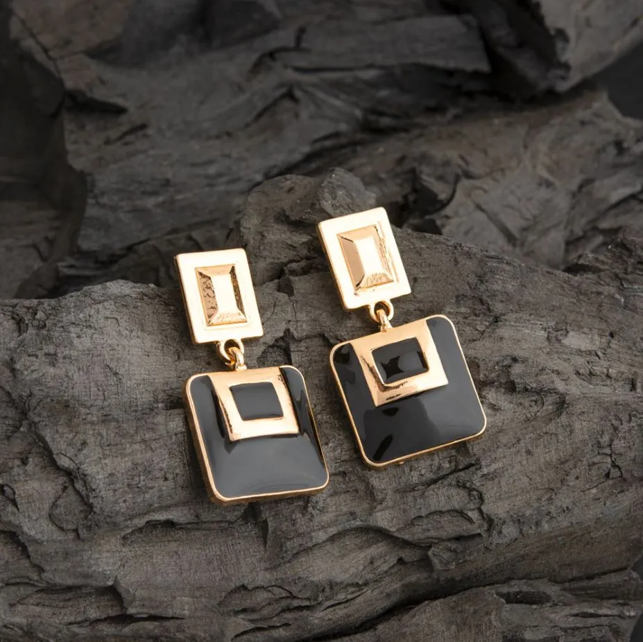 Gold Plated Geometric Shaped Enamel Artwork Designed Fashion Western Earring