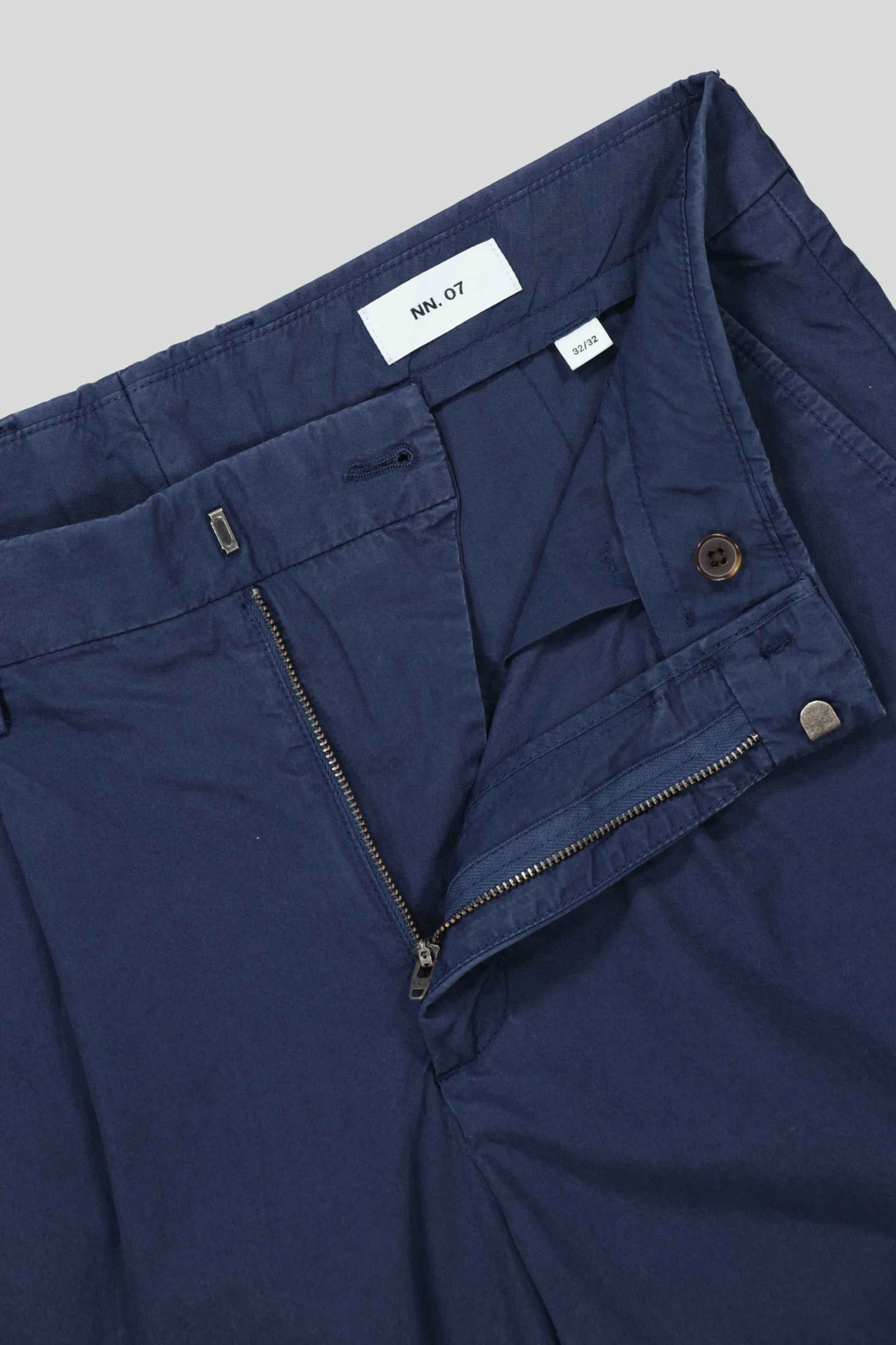 No Nationality Bill Pleated Chino - Navy Blue