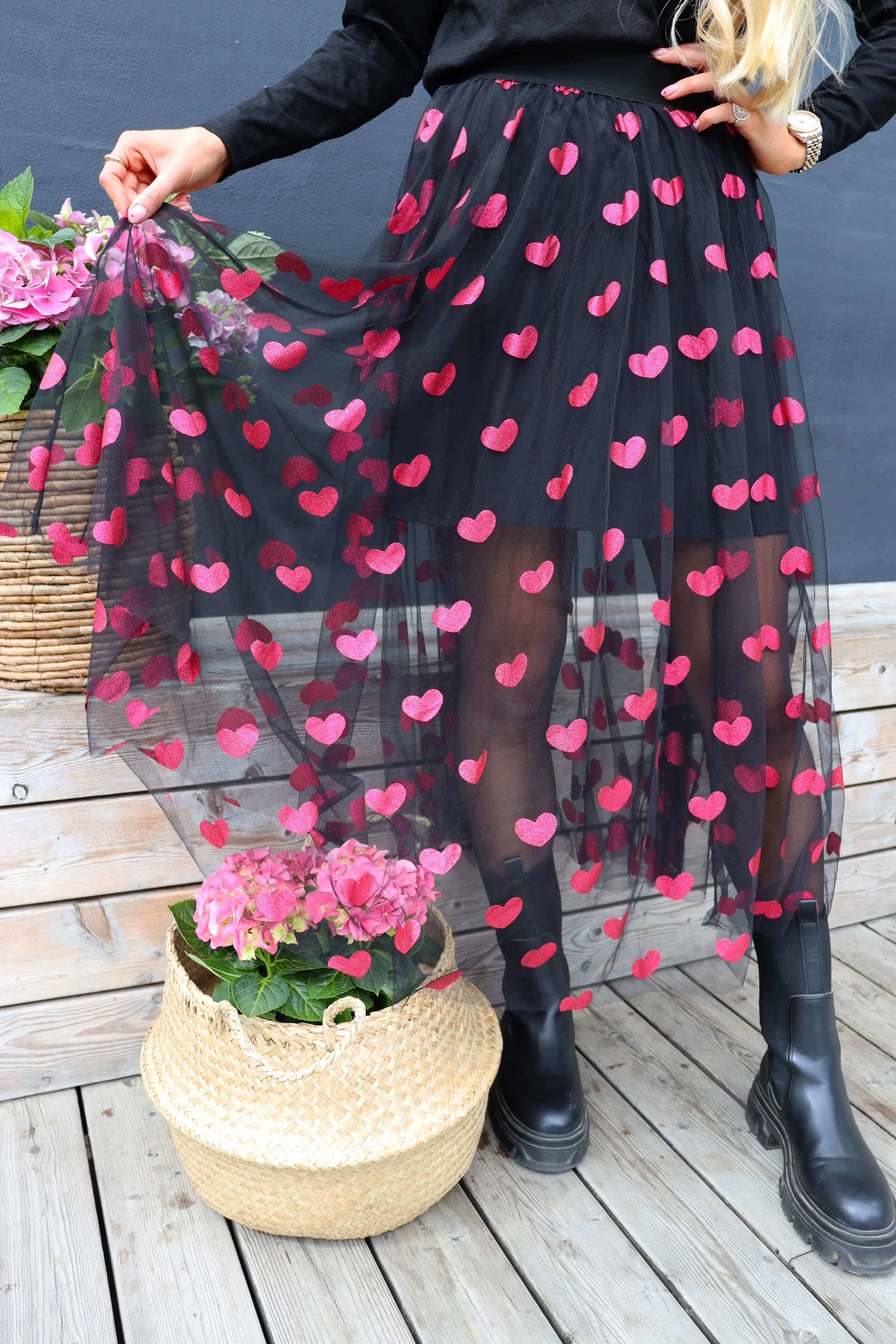 TULLE-HEART-SKIRT - BLACK PINK HEART